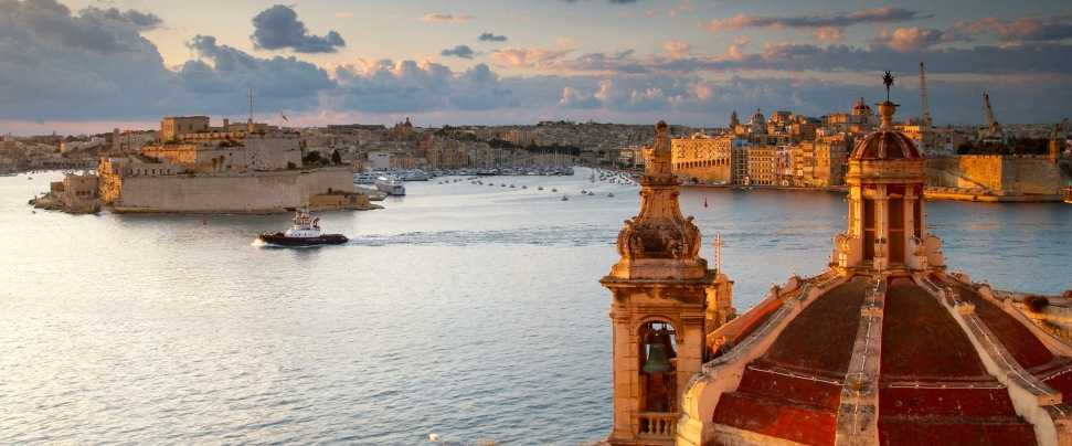 PerLaMare_Valletta_Dawn